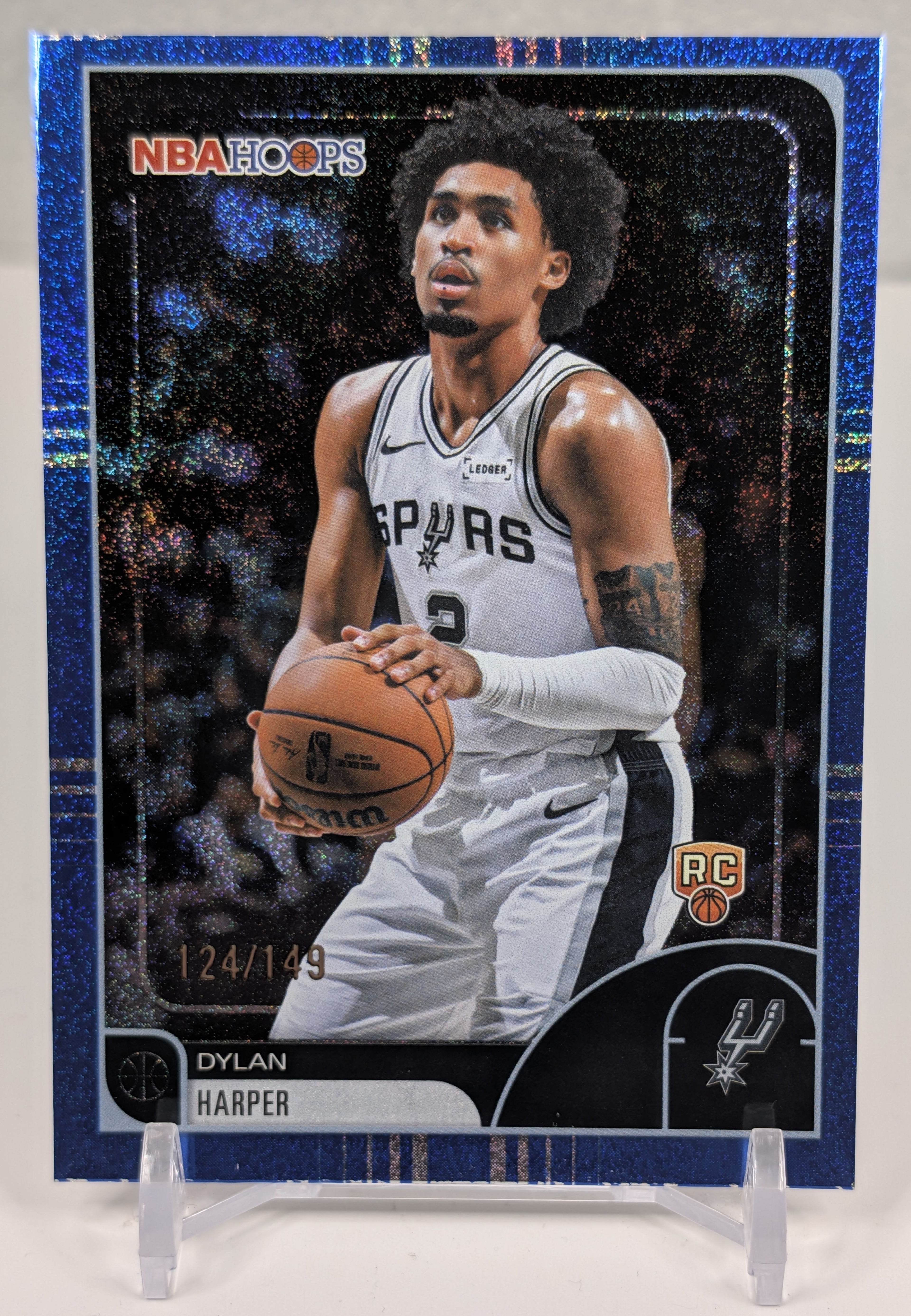 2025-26 Hoops Dylan Harper #7 Pixel Burst Bue RC,SN /149 San Antonio Spurs