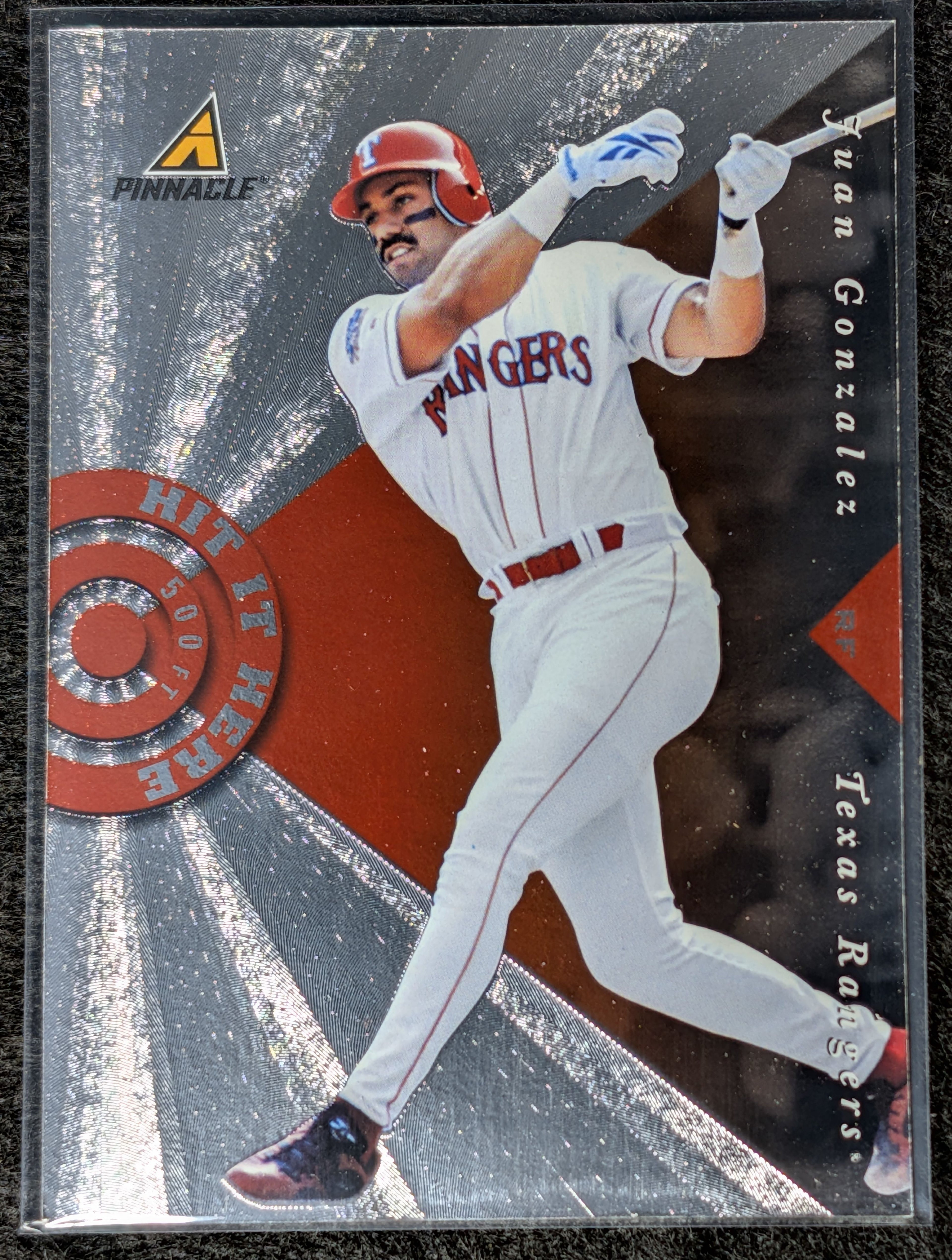 1998 Pinnacle Juan Gonzalez #9 Dufex Hit it Here Texas Rangers