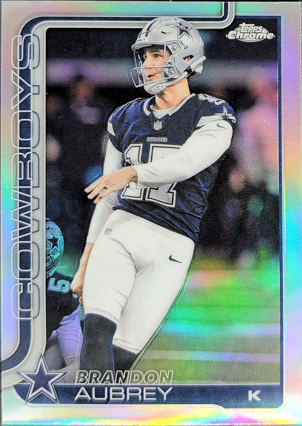2025 Topps Chrome Brandon Aubrey #81 Refractor Dallas Cowboys front