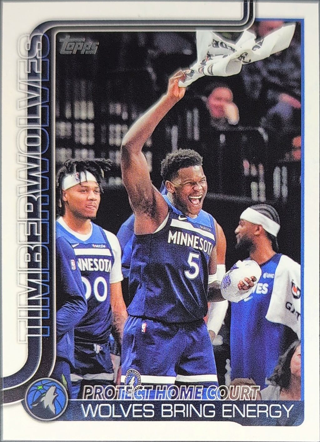 2025-26 Topps Protect Home Court: Wolves Bring Energy #287 Minnesota Timberwolves front
