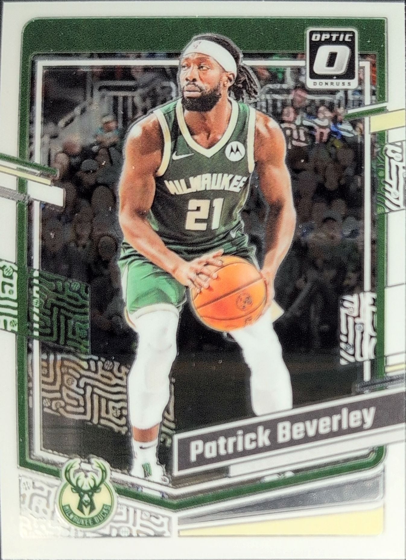 2023-24 Donruss Optic Patrick Beverley #168 Milwaukee Bucks front