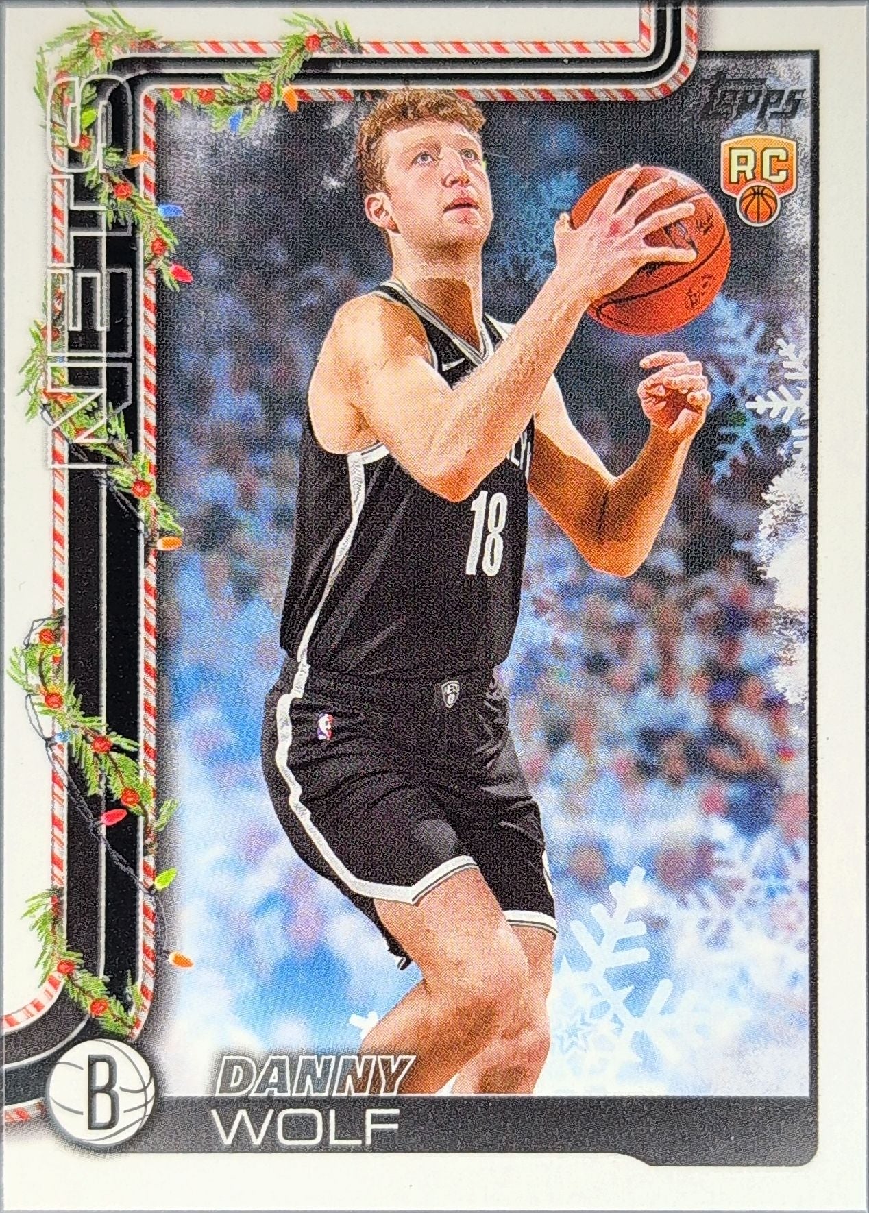 2025-26 Topps Holiday Danny Wolf #H187 Glitter Holiday RC Brooklyn Nets front
