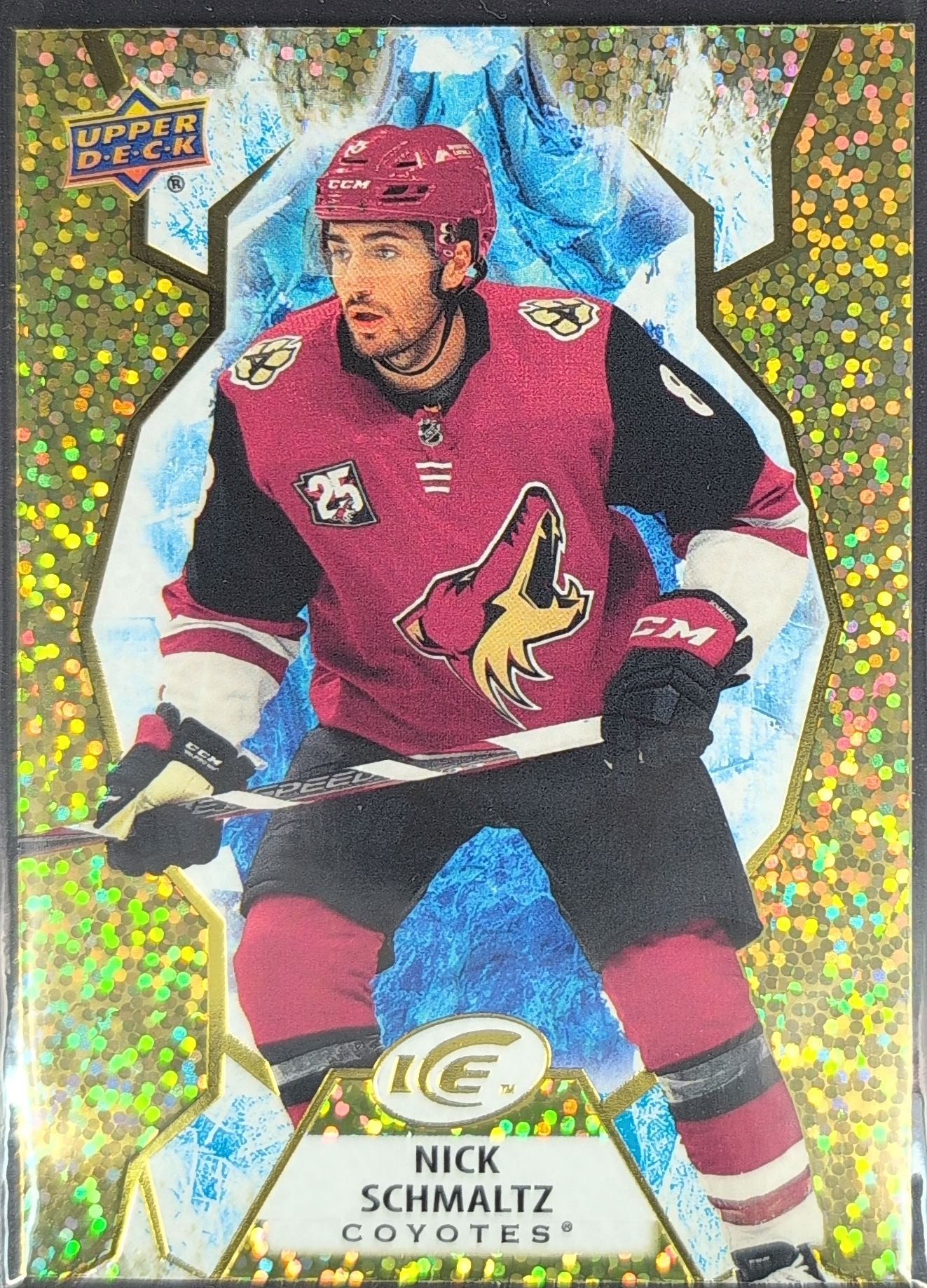 2021-22 Upper Deck Ice Nick Schmaltz #17 Gold Arizona Coyotes front