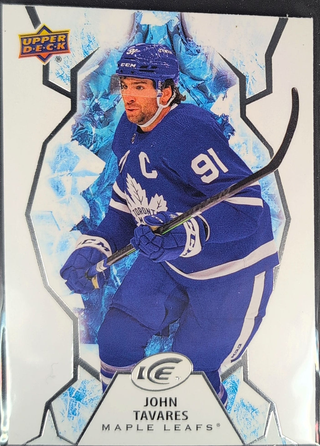 2021-2022 Upper Deck John Tavares #19 Toronto Maple Leafs front