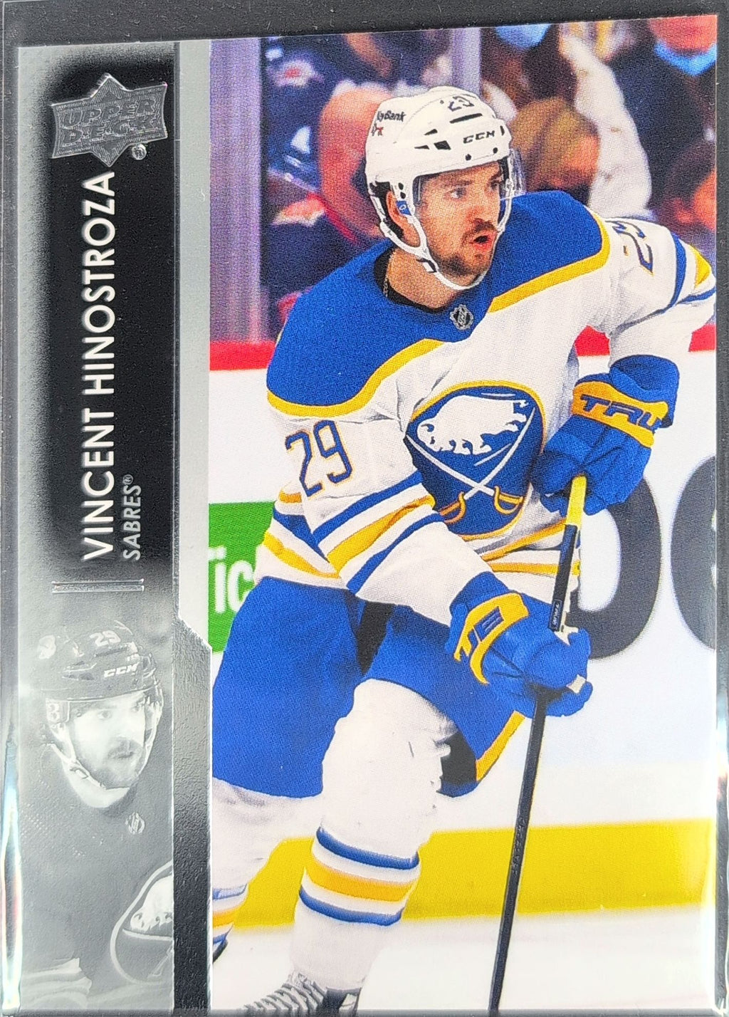 2021-2022 Upper Deck Vincent Hinostroza #521 Buffalo Sabres front