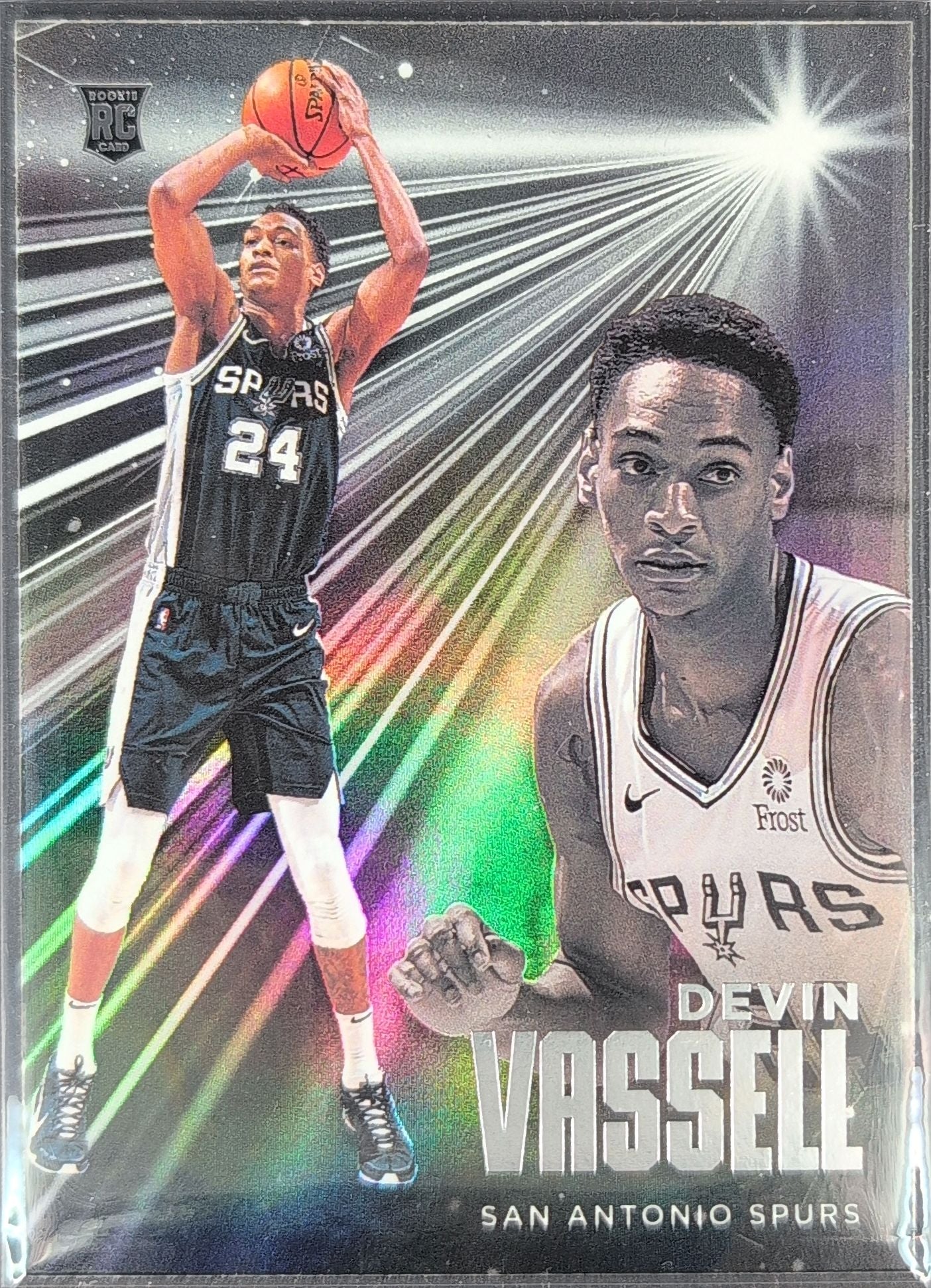 2020-21 Panini Chronicles Devin Vassell #221 Silver RC San Antonio Spurs front