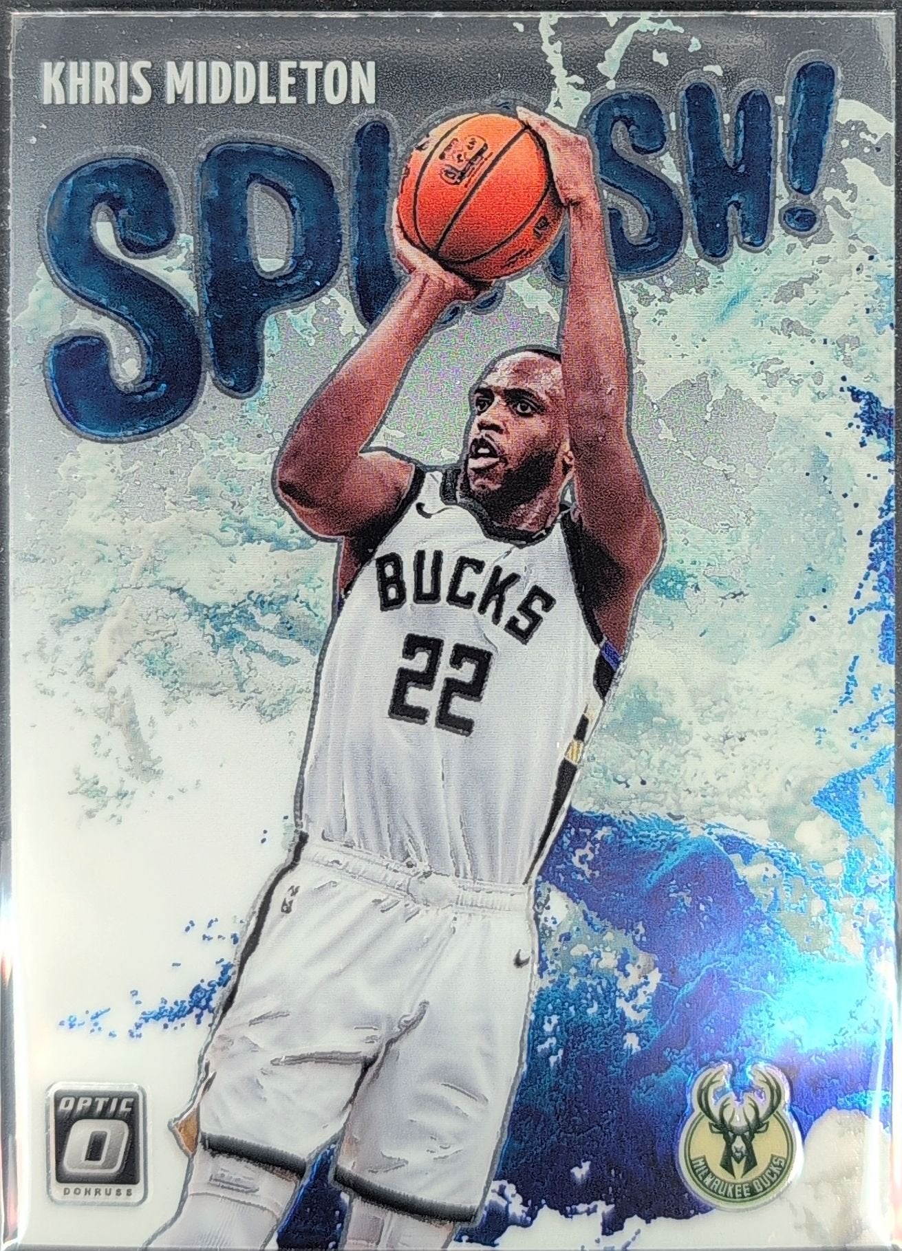 Khris Middleton 2021-22 Donruss Optic #9 Splash! Milwaukee Bucks - front image