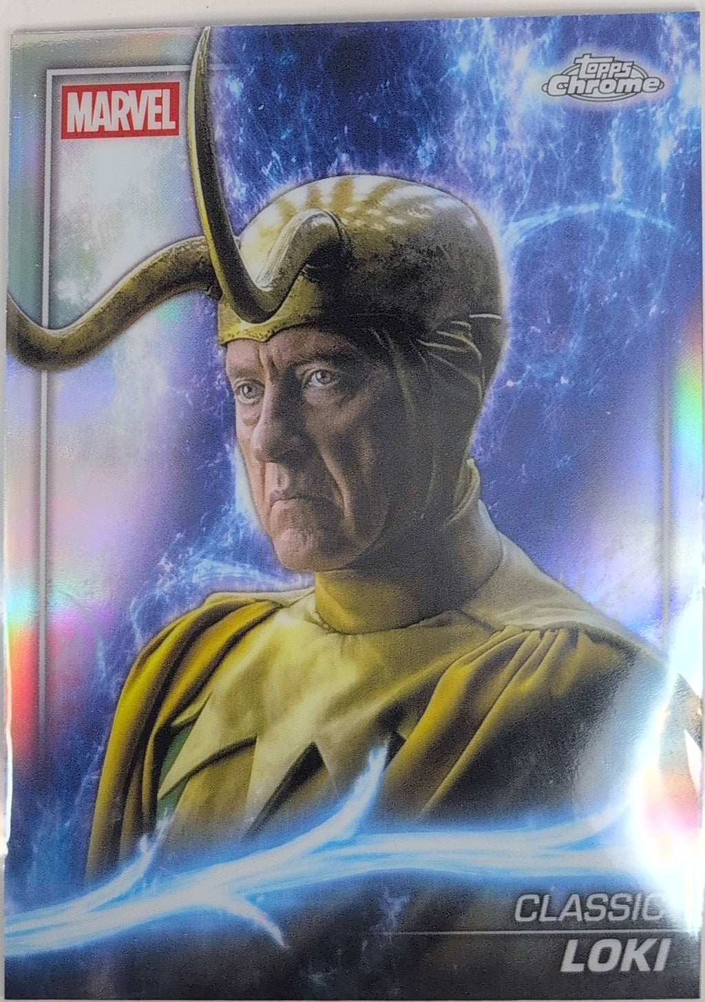 2025 Topps Chrome Marvel Studios Classic Loki #105 Rainbow Refractor front