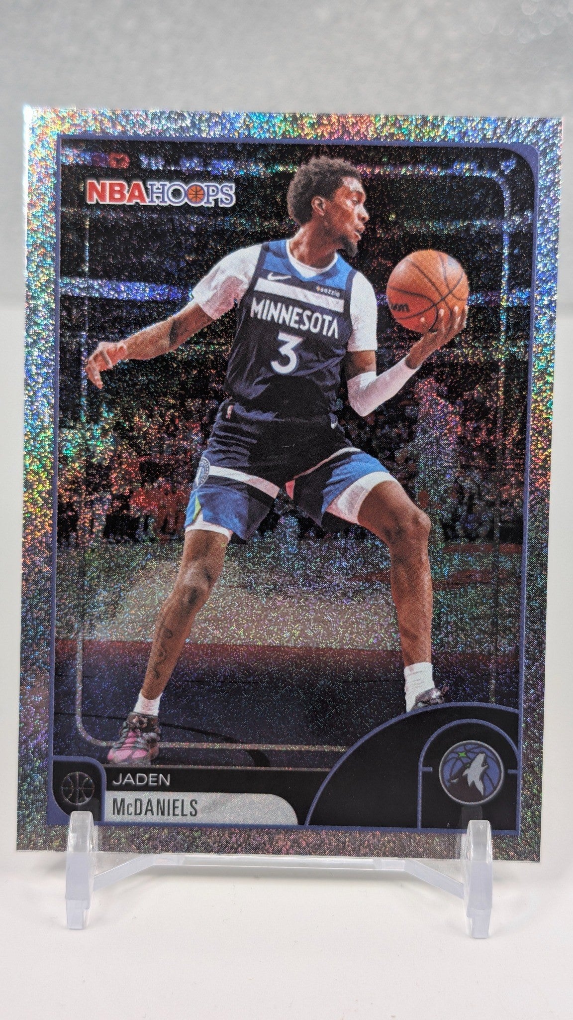 Jaden McDaniels 2025-26 Hoops #94 Pixel Burst Minnesota Timberwolves